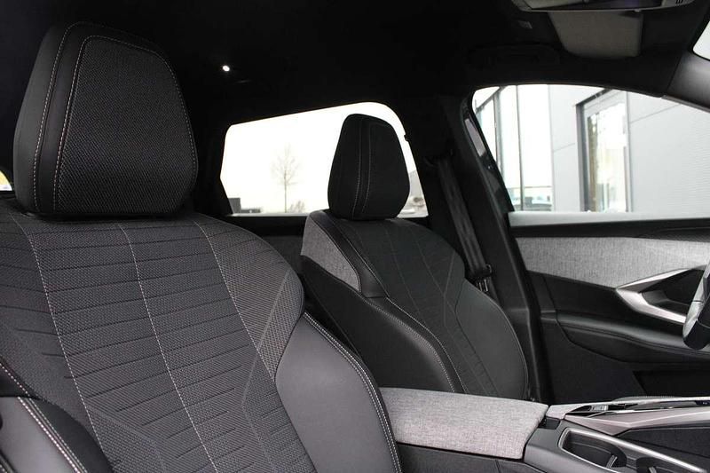 Occasion Peugeot 5008 Allure 136 PK (100 kW) 2025 Grijs SUV