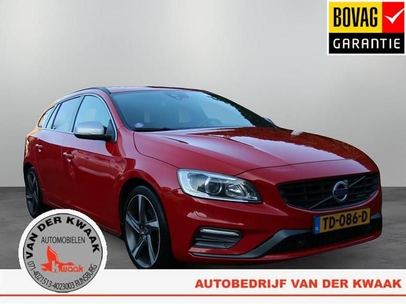 Rood Gebruikt 2014 Volvo V60 R-Design Stationwagen | € 12.045 (Super prijs) - Afbeelding 1/4
