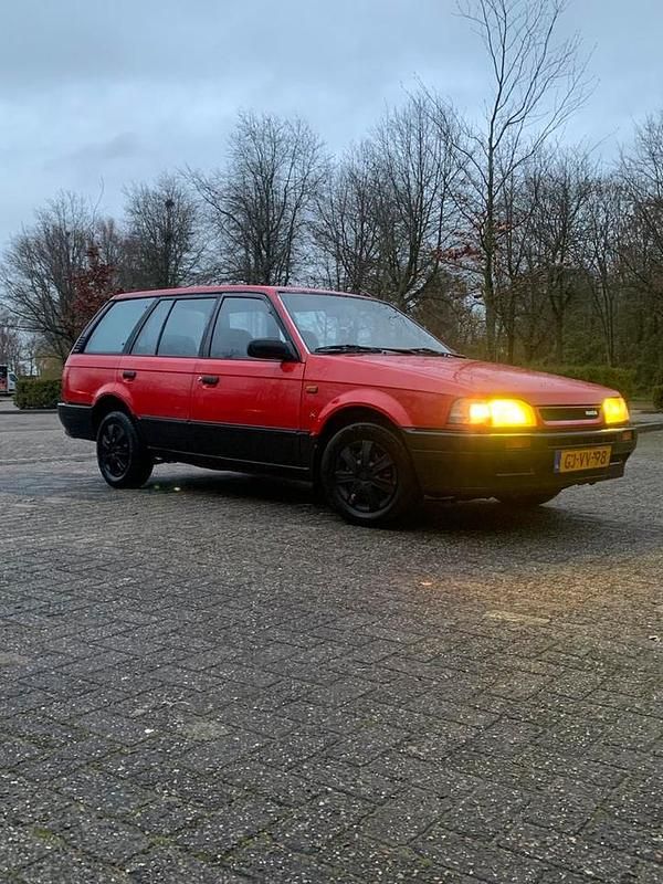 Gebruikt 1993 Mazda 323 | € 3.150 - Afbeelding 1/4