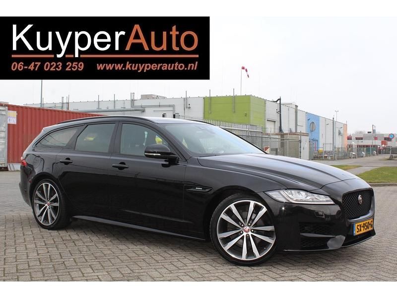 Occasion Jaguar XF Portfolio 180 PK (132 kW) 2018 Zwart Sedan