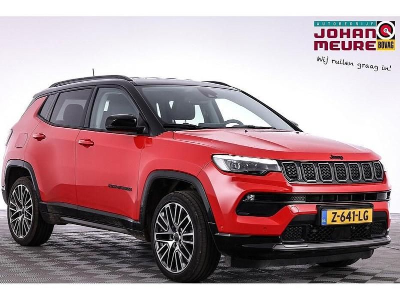 Rood Gebruikt 2024 Jeep Compass Altitude SUV | € 29.900 (Eerlijke prijs) - Afbeelding 1/4