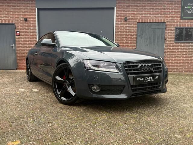 Grijs Gebruikt 2009 Audi A5 Coupé | € 7.450 (Iets duurder) - Afbeelding 1/4