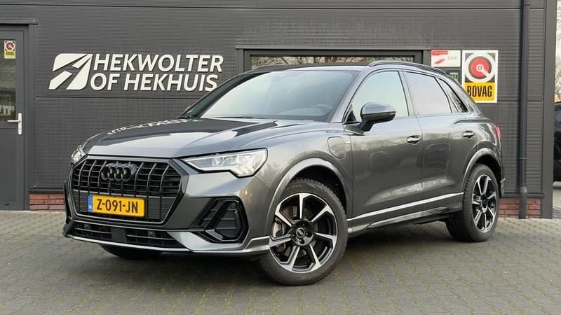 Grijs Gebruikt 2021 Audi Q3 S-Line SUV | € 36.950 (Duur) - Afbeelding 1/4