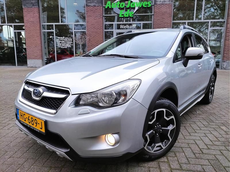Grijs Occasion 2015 Subaru XV Premium SUV | € 17.445 (Eerlijke prijs) - Afbeelding 1/4