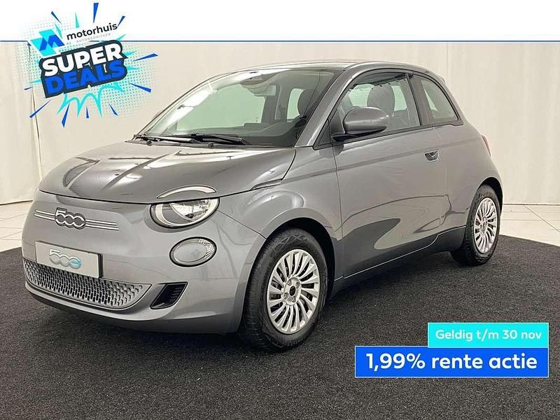 Grijs, metallic lak Gebruikt 2023 Fiat 500e Action Hatchback | € 14.945 (Goede deal) - Afbeelding 1/4