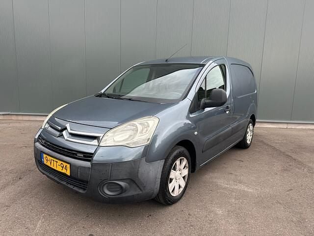 Blauw Occasion 2012 Citroën Berlingo Comfort MPV | € 1.749 (Iets duurder) - Afbeelding 1/4