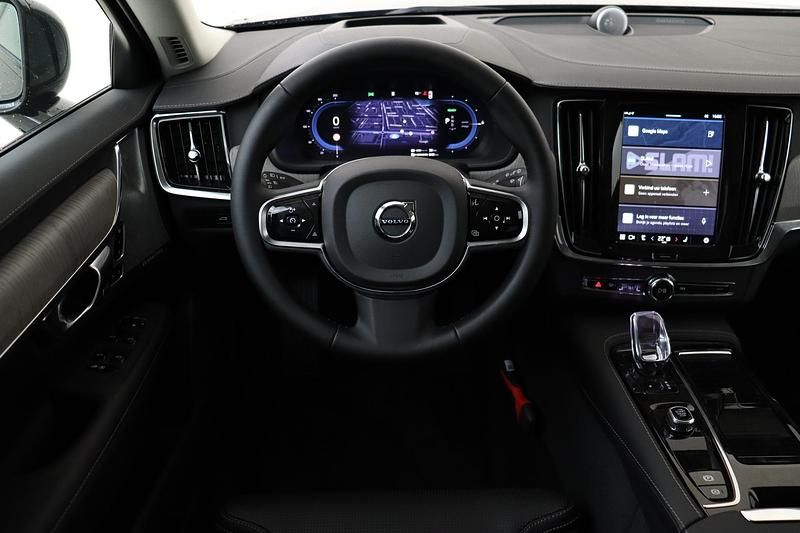 Occasion Volvo V90 Ultra 350 PK (257 kW) 2025 Zwart Stationwagen