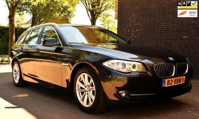 Grijs Gebruikt 2012 BMW 520 Executive Stationwagen | € 8.450 (Duur) - Afbeelding 1/4