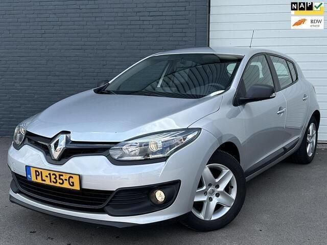 Grijs Gebruikt 2014 Renault Mégane III Authentique Hatchback | € 5.250 (Eerlijke prijs) - Afbeelding 1/4