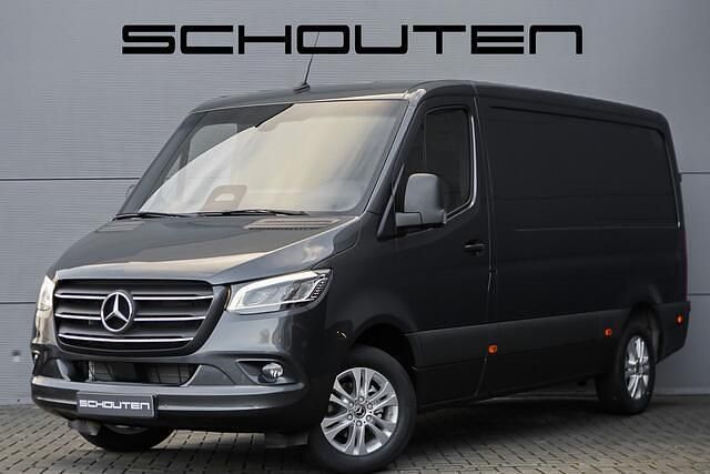 Grijs Nieuw 2024 Mercedes Sprinter Van | € 57.900 - Afbeelding 1/4