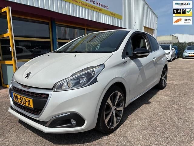 Wit Occasion 2016 Peugeot 208 GT-line Hatchback | € 4.999 (Goede deal) - Afbeelding 1/4