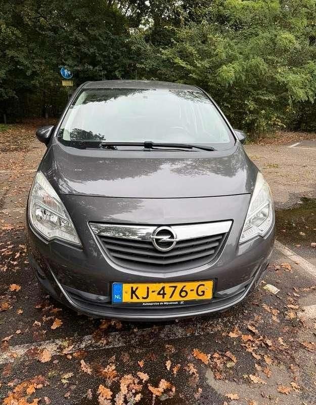 Grijs Gebruikt 2012 Opel Meriva Cosmo MPV | € 4.000 (Goede deal) - Afbeelding 1/4