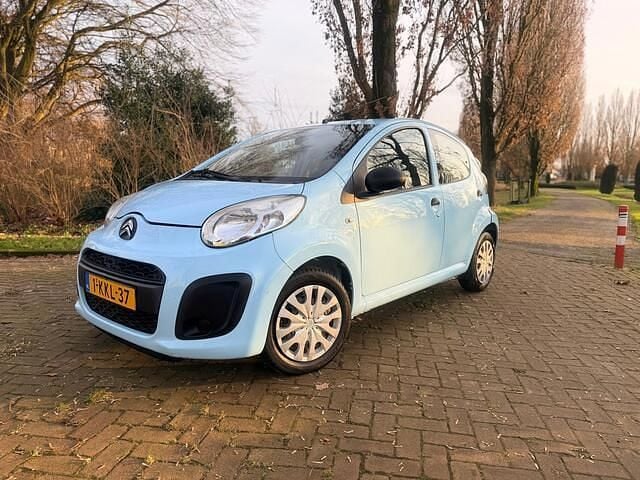 Blauw Occasion 2013 Citroën C1 Attraction Hatchback | € 2.995 (Goede deal) - Afbeelding 1/4