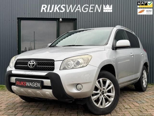 Grijs Gebruikt 2007 Toyota RAV4 Executive SUV | € 7.550 (Eerlijke prijs) - Afbeelding 1/4