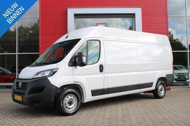 Wit Gebruikt 2023 Fiat Ducato 33 Van | € 28.000 (Duur) - Afbeelding 1/4