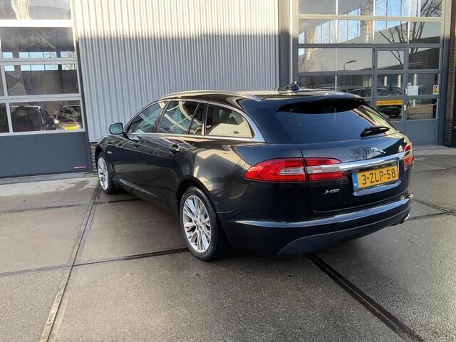 Occasion Jaguar XF Sportbrake Business Edition 200 PK (147 kW) 2013 Zwart Stationwagen