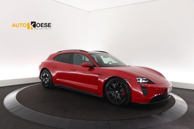 Roodkarmijnrood Gebruikt 2022 Porsche Taycan Sport Turismo Sedan | € 99.900 - Afbeelding 1/4
