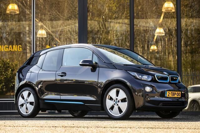 Grijs, metallic lak Gebruikt 2013 BMW i3 Basis Hatchback | € 9.950 (Eerlijke prijs) - Afbeelding 1/4