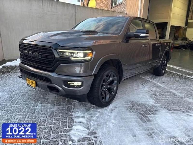 Grijs (metallic) Occasion 2023 Dodge Ram Limited Pickup | € 63.777 (Super prijs) - Afbeelding 1/4