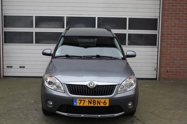 Occasion Skoda Roomster Ambition 105 PK (77 kW) 2010 Blauw MPV