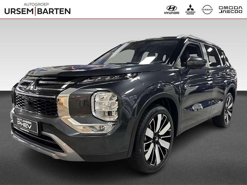 Grijs Nieuw 2025 Mitsubishi Outlander P-HEV Edition SUV | € 53.330 (Eerlijke prijs) - Afbeelding 1/4