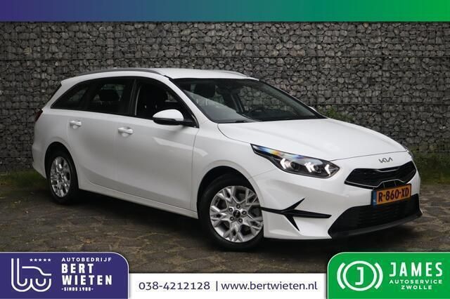 Wit Gebruikt 2022 Kia Ceed Stationwagen | € 21.450 (Eerlijke prijs) - Afbeelding 1/3