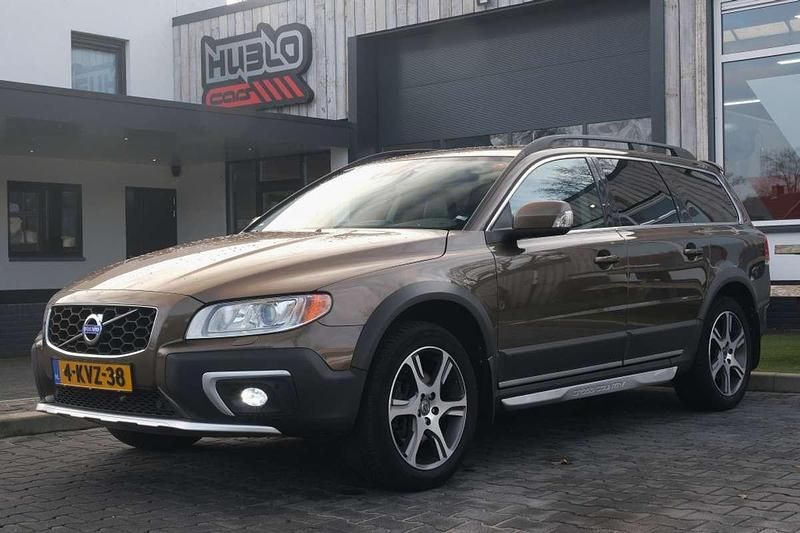 Bruin (metallic) Occasion 2013 Volvo XC70 Stationwagen | € 11.750 (Super prijs) - Afbeelding 1/4