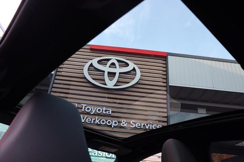 Occasion Toyota Yaris Hybrid Sport 116 PK (85 kW) 2023 Zwart Hatchback