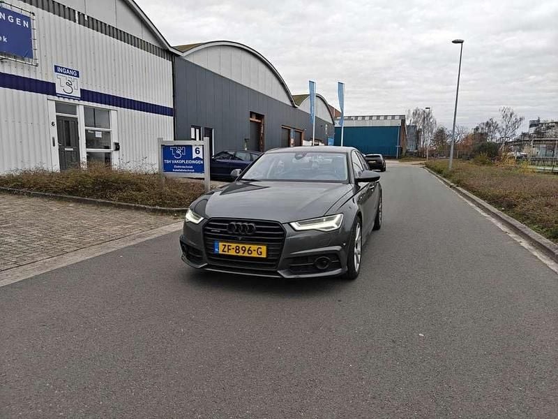 Grijs Gebruikt 2015 Audi A6 Premium Sedan | € 21.250 (Duur) - Afbeelding 1/4