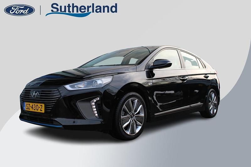 Zwart Occasion 2018 Hyundai Ioniq Premium Hatchback | € 14.900 (Eerlijke prijs) - Afbeelding 1/4