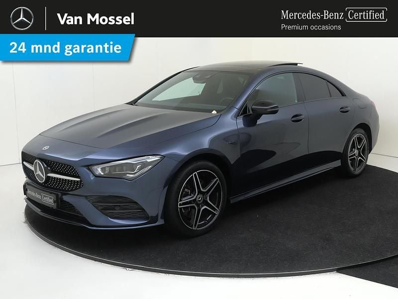 Blauw Gebruikt 2020 Mercedes CLA250e Business Sedan | € 29.945 (Eerlijke prijs) - Afbeelding 1/4