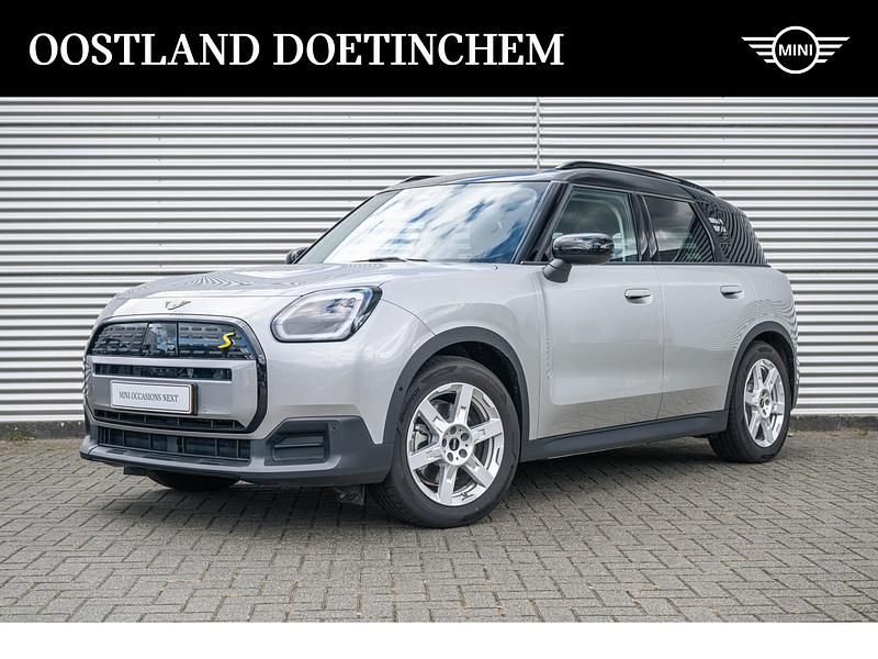 Grijs, metallic lak Occasion 2025 Mini Countryman Classic SUV | € 43.450 (Eerlijke prijs) - Afbeelding 1/4