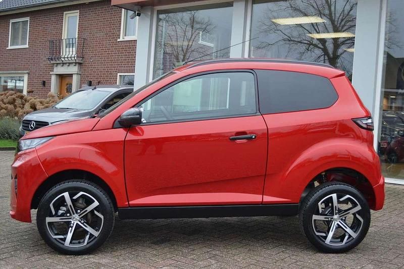 Occasion Aixam Crossover Premium 2024 Rood Hatchback