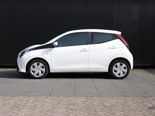Occasion Toyota Aygo X-play 72 PK (52 kW) 2021 Wit Hatchback
