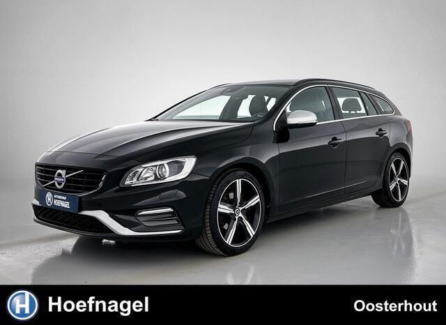 Zwart, metallic lak Gebruikt 2018 Volvo V60 R-Design Stationwagen | € 23.900 (Goede deal) - Afbeelding 1/3