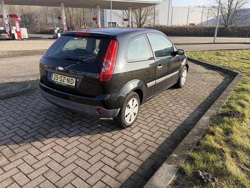 Occasion Ford Fiesta 69 PK (50 kW) 2006 Zwart Sedan