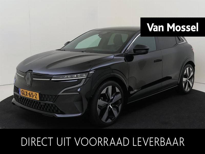 Zwart Nieuw 2025 Renault Mégane Techno SUV | € 44.670 (Duur) - Afbeelding 1/4