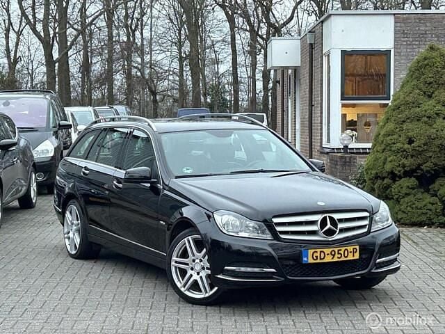 Zwart (metallic) Gebruikt 2011 Mercedes C220 Avantgarde Stationwagen | € 5.450 (Goede deal) - Afbeelding 1/4