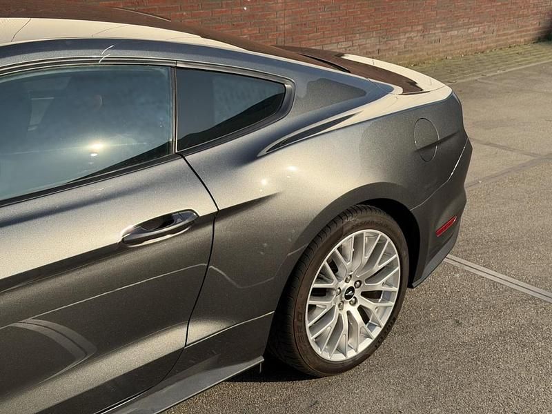 Occasion Ford Mustang Fastback 317 PK (233 kW) 2016 Grijs Coupé