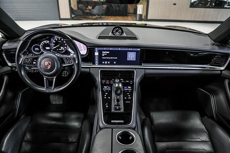 Zwart metallic Gebruikt 2019 Porsche Panamera S E-Hybrid Sport Turismo Sedan | € 57.000 (Eerlijke prijs) - Afbeelding 1/4