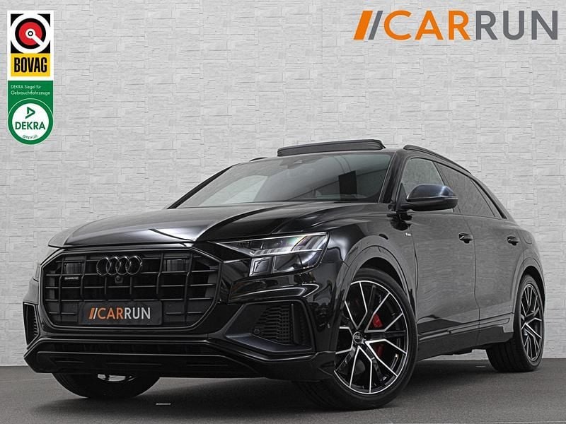 Zwart Gebruikt 2021 Audi RS Q8 Competition SUV | € 76.450 - Afbeelding 1/4