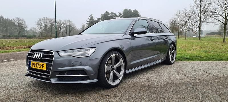 Grijs Gebruikt 2017 Audi A6 S-Line Stationwagen | € 22.500 (Eerlijke prijs) - Afbeelding 1/4