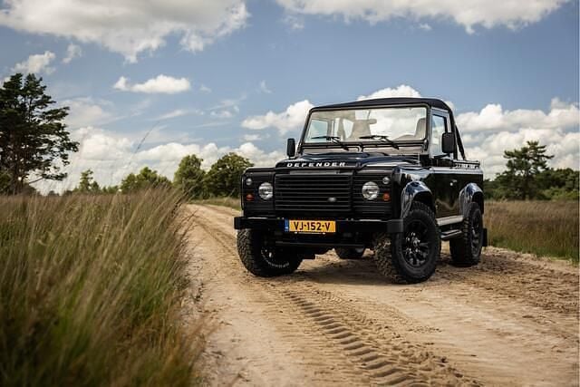 Zwart Gebruikt 2015 Land Rover Defender SUV | € 59.950 - Afbeelding 1/4