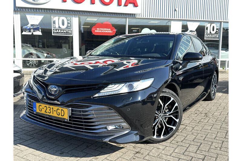 Zwart Gebruikt 2019 Toyota Camry Premium Sedan | € 25.799 (Goede deal) - Afbeelding 1/1