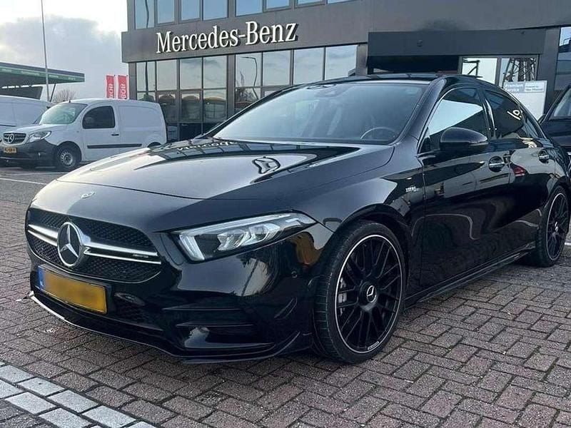 Zwart Gebruikt 2020 Mercedes A35 AMG AMG Sedan | € 31.999 - Afbeelding 1/4