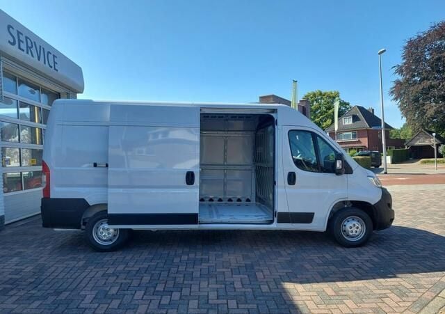 Occasion Opel Movano 140 PK (102 kW) 2024 Wit Van