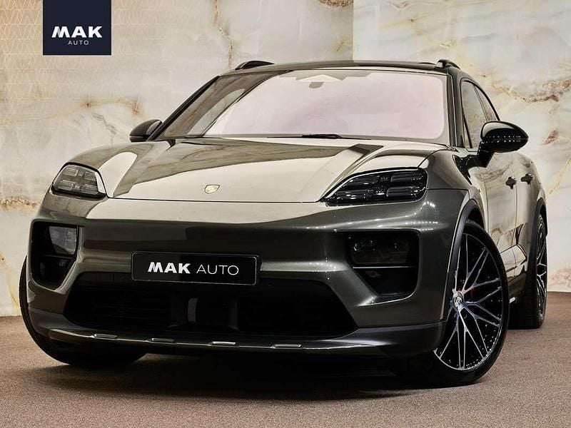 Groen Gebruikt 2025 Porsche Macan SUV | € 109.700 (Super prijs) - Afbeelding 1/4