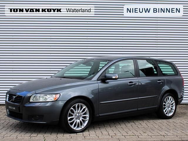 Grijs Gebruikt 2007 Volvo V50 Stationwagen | € 9.950 - Afbeelding 1/4