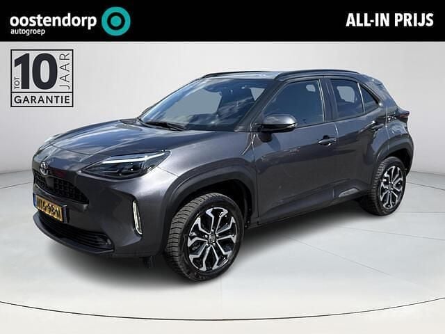 Grijs Gebruikt 2022 Toyota Yaris Cross SUV | € 27.875 (Eerlijke prijs) - Afbeelding 1/4