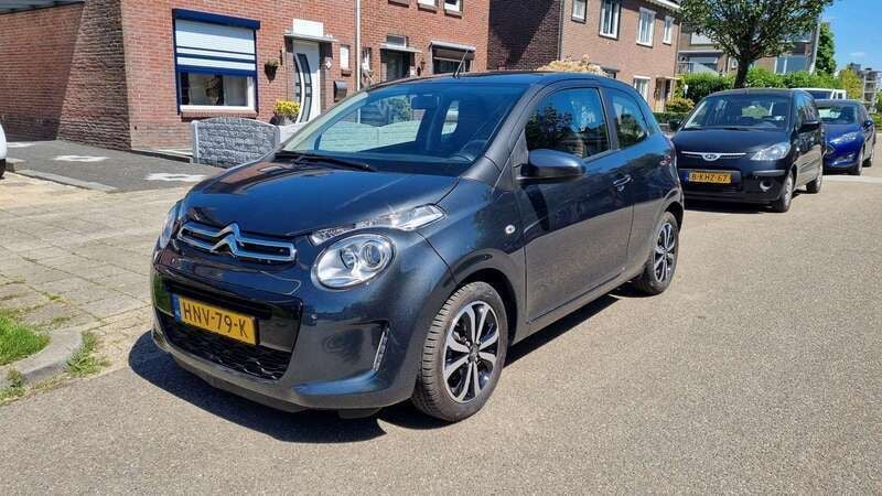 Zwart Gebruikt 2021 Citroën C1 Shine Hatchback | € 8.999 (Goede deal) - Afbeelding 1/4